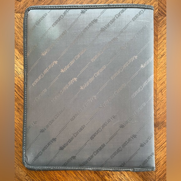 Vintage 1980’s Wardair Canada Classe Affaires Portfolio - Picture 3 of 8